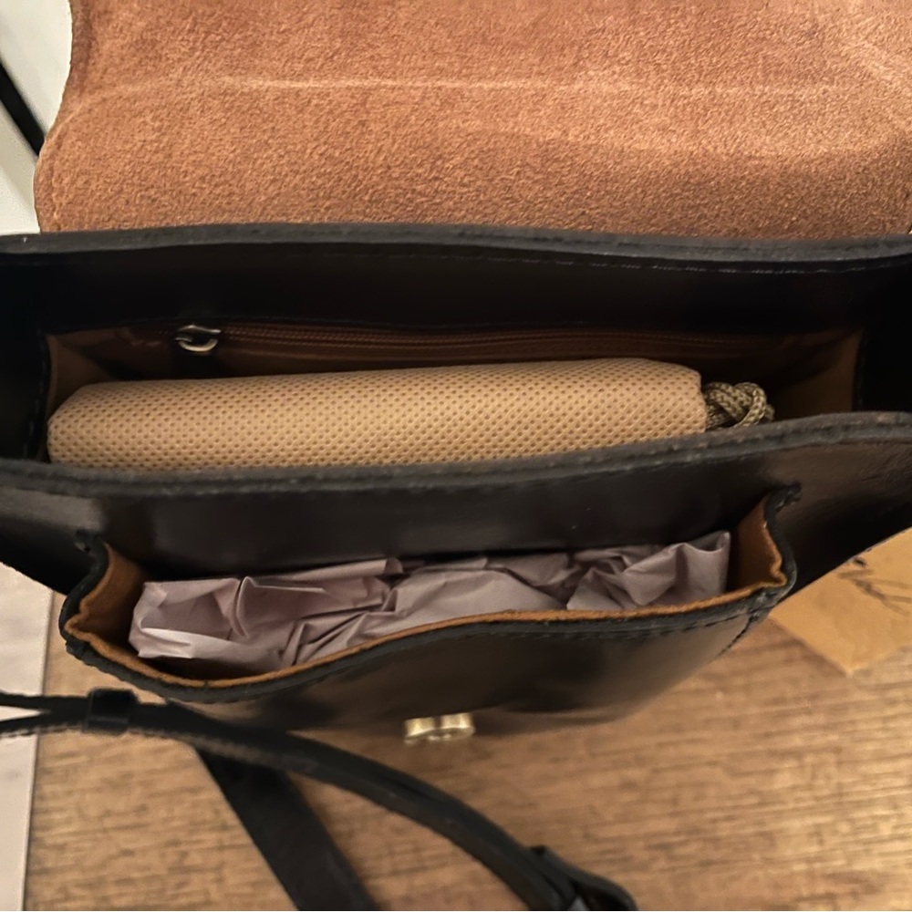 Patricia Nash Two-Tone Burgundy and Black Leather Crossbody - Picture 4 of 4